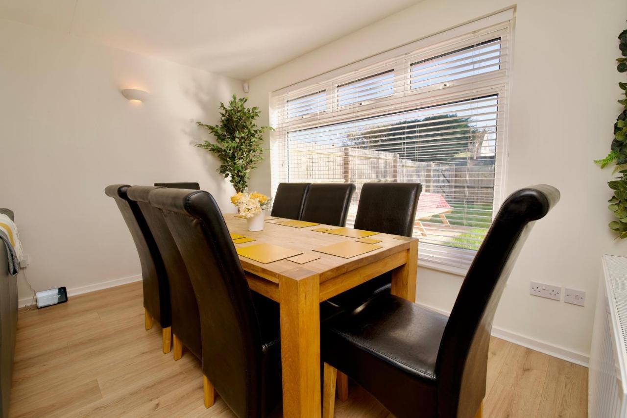 Dashing 4Bed Retreat - Walk To Stratford Town Centre & Shakespeare'S Birthplace Villa Luaran gambar